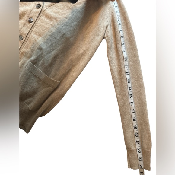 Crimson Paris France cashmere cardigan quiet luxury boho classic classy preppy - Picture 8 of 10